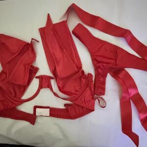 2 piece Lingerie Women's Set Bra and Thong Red One Size